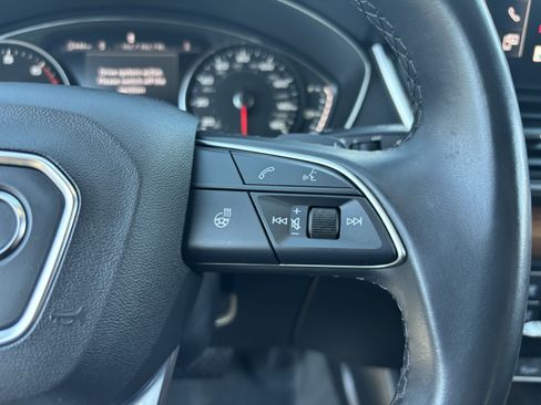 Used 2023 Audi Q5 2.0T Premium w/ Convenience Package image 27