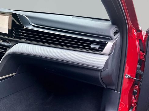 Certified 2025 Toyota Camry SE w/ Convenience Package FWD image 19