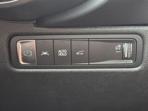 Certified 2024 Chevrolet Equinox EV RS image 22