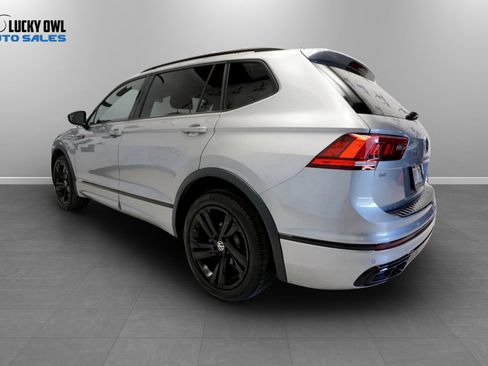 Used 2023 Volkswagen Tiguan SE R-Line FWD image 7