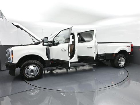 Used 2025 Ford F350 King Ranch AWD/4WD image 47