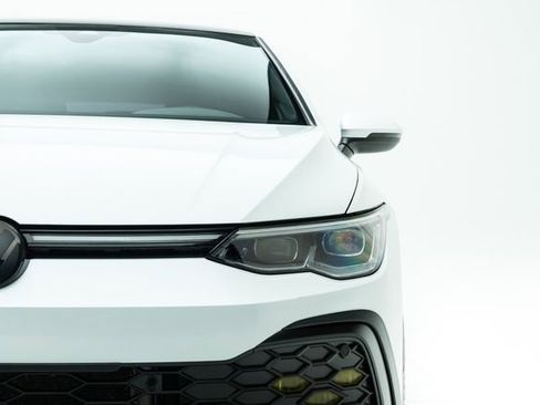 Used 2022 Volkswagen GTI SE image 8