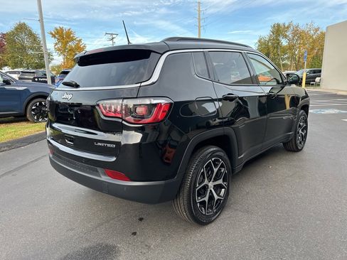 Used 2024 Jeep Compass Limited image 6
