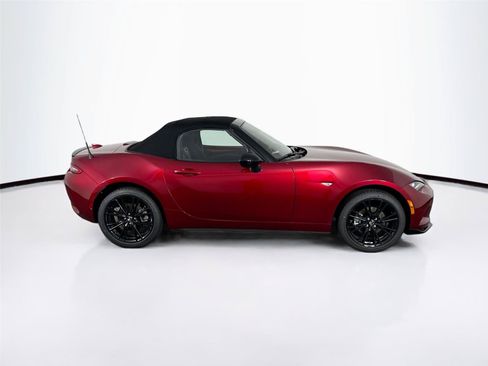New 2026 MAZDA MX-5 Miata Club w/ Interior Package RWD image 6
