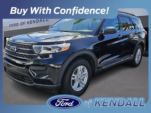 Used 2023 Ford Explorer XLT image 1