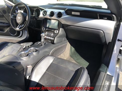 Used 2016 Ford Mustang Premium RWD image 21