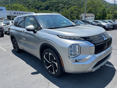 Used 2022 Mitsubishi Outlander SEL AWD/4WD image 4