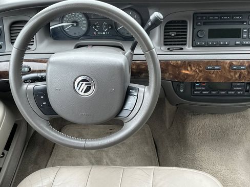 Used 2011 Mercury Grand Marquis LS image 16
