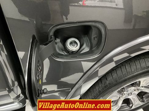 Used 2019 RAM 1500 Laramie image 36