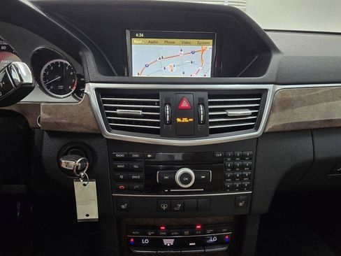 Used 2011 Mercedes-Benz E 350 Sedan image 23