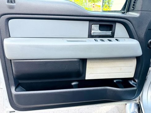 Used 2013 Ford F150 XLT w/ Luxury Equipment Group image 11