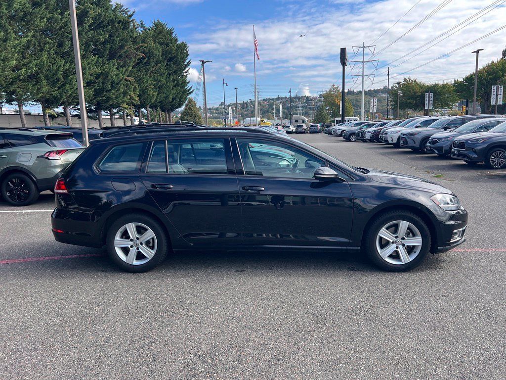 Used 2018 Volkswagen Golf SE FWD image 8