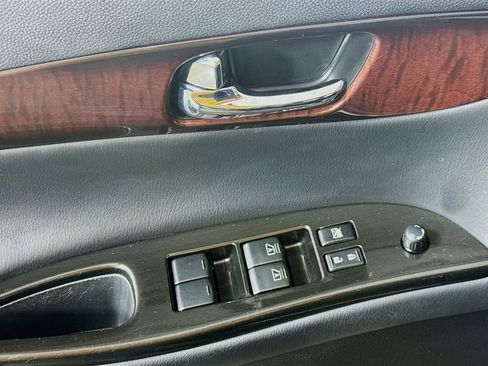 Used 2011 INFINITI EX35 Journey w/ Premium Pkg image 22