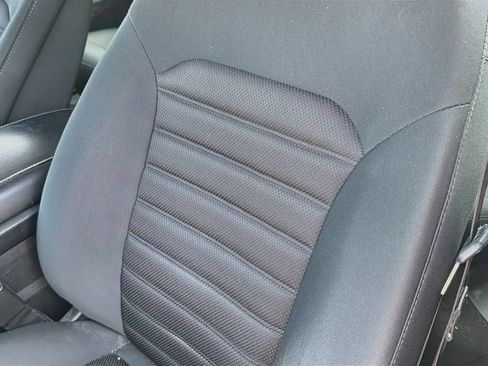Used 2019 Ford Fusion SE FWD image 21
