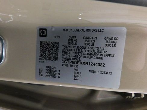 Used 2024 GMC Canyon AT4 w/ AT4 Premium Package image 54