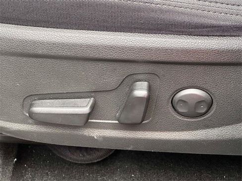 Used 2022 Hyundai Santa Fe SEL image 12