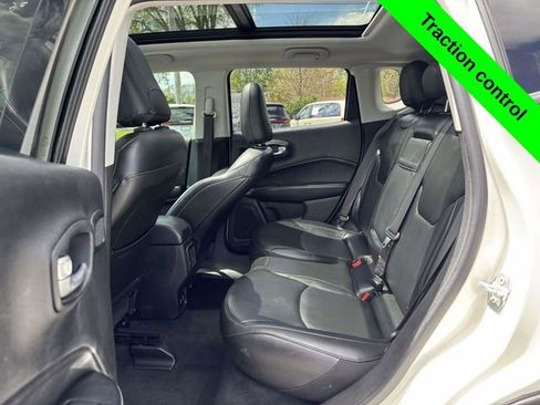 Used 2019 Jeep Compass High Altitude AWD/4WD image 27