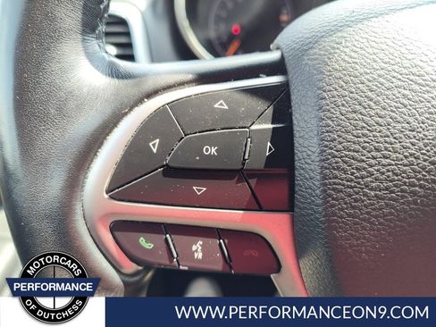 Used 2021 Jeep Grand Cherokee Laredo X AWD/4WD image 18