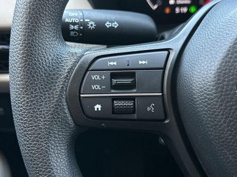 Certified 2026 Honda HR-V LX image 26