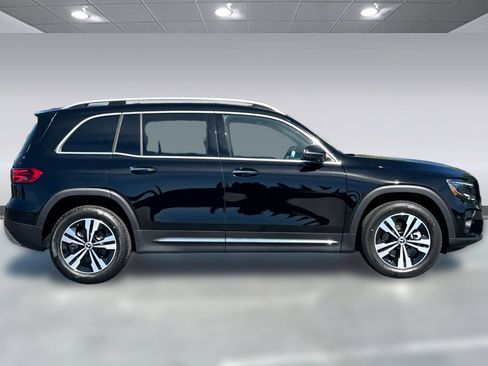 New 2025 Mercedes-Benz GLB 250 250 image 8