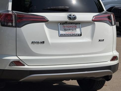 Used 2017 Toyota RAV4 XLE FWD image 6