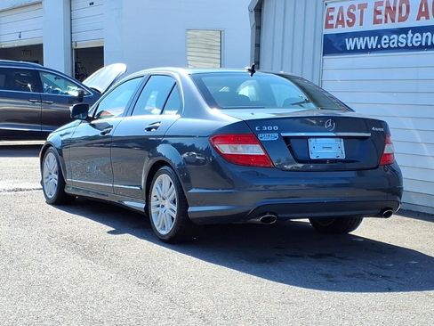 Used 2009 Mercedes-Benz C 300 4MATIC Sedan image 3