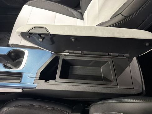 New 2026 Chevrolet Equinox EV LT image 25