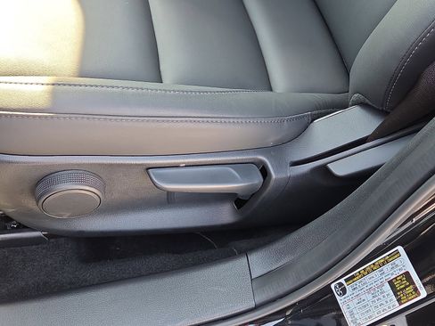 Used 2025 MAZDA CX-30 AWD 2.5 S w/ Select Sport Pkg image 14