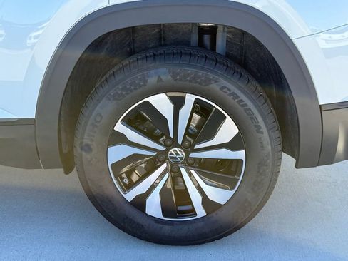 New 2026 Volkswagen Atlas SE FWD image 10