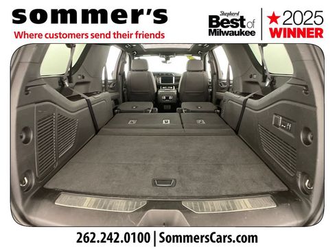 Used 2021 GMC Yukon XL Denali w/ Denali Premium Package AWD/4WD image 31