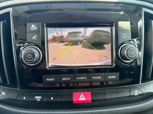 Used 2022 RAM ProMaster City Tradesman FWD image 12