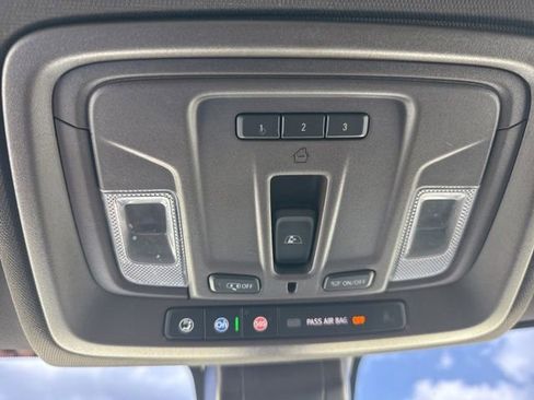 Used 2023 GMC Sierra 2500 Denali AWD/4WD image 22