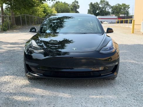 Used 2022 Tesla Model 3 RWD image 2