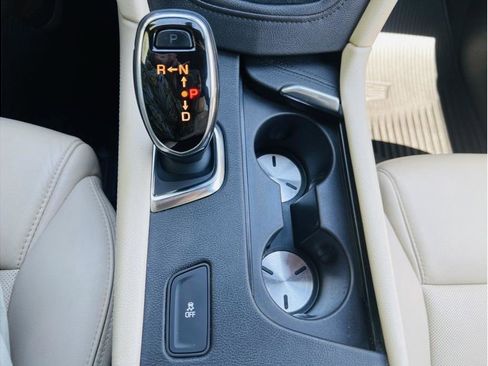 Used 2018 Cadillac XT5 Luxury w/ Driver Awareness Package image 35