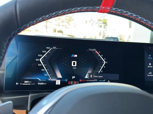 Used 2025 BMW M440i Convertible w/ Premium Package image 15