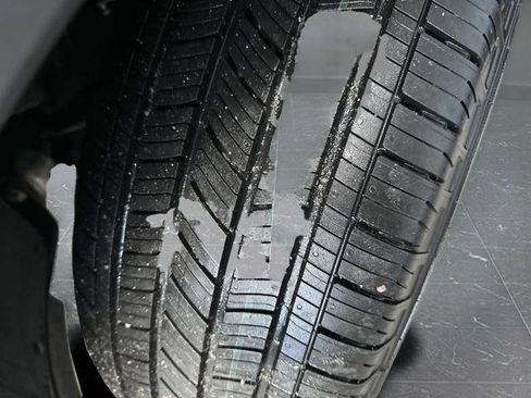 New 2026 Ford Explorer Active w/ Active Comfort Package image 36