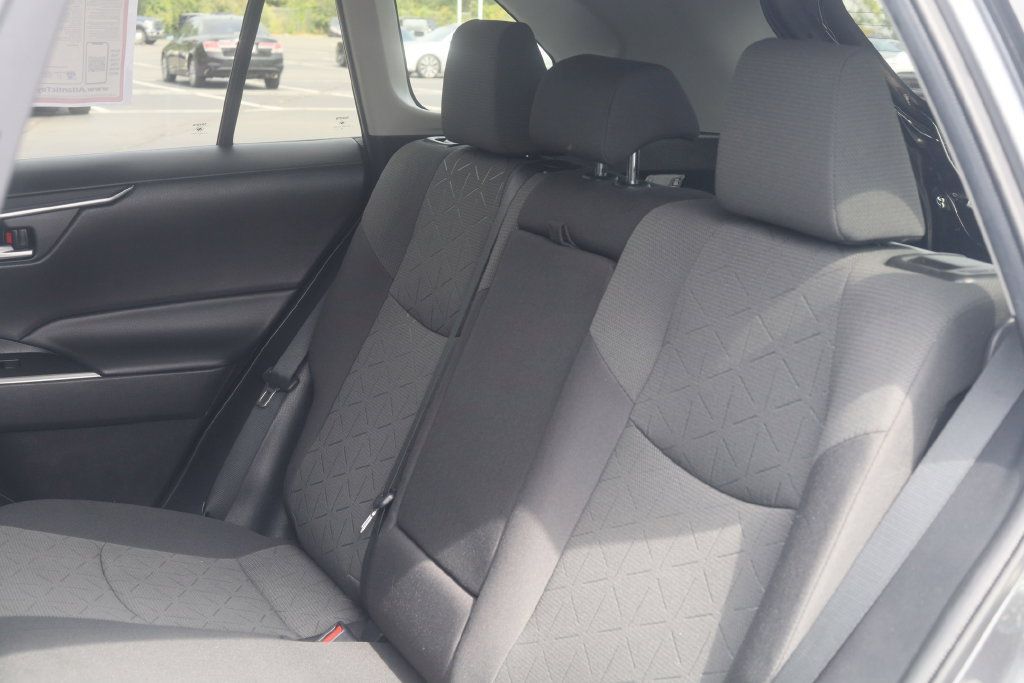 Certified 2021 Toyota RAV4 XLE w/ Convenience Package AWD/4WD image 24