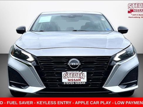 Used 2024 Nissan Altima 2.5 SV AWD/4WD image 2