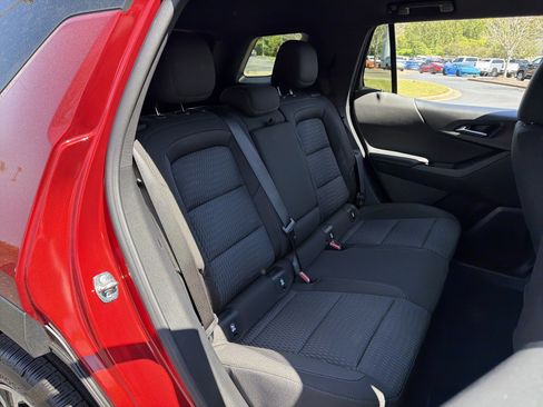 Used 2026 Chevrolet Equinox LT w/ Safety and Technology Package FWD image 15