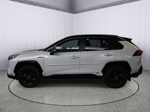 Used 2020 Toyota RAV4 XSE AWD/4WD image 4