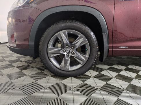 Used 2018 Toyota Highlander Limited Platinum AWD/4WD image 27
