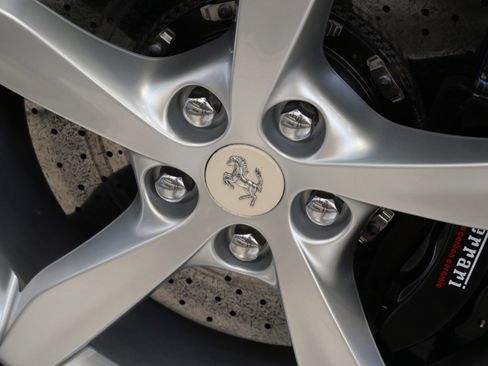 Used 2019 Ferrari Portofino RWD image 69