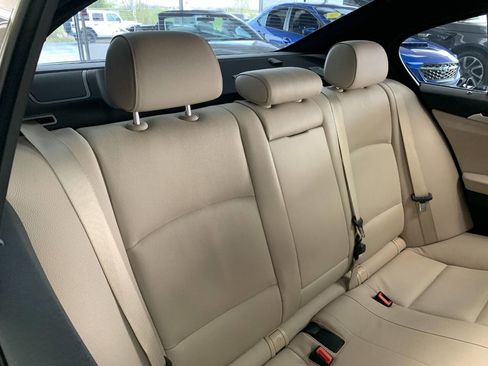 Used 2013 BMW 535i xDrive Sedan image 10