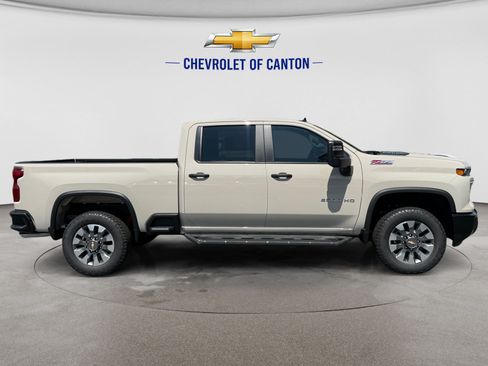 New 2026 Chevrolet Silverado 2500 Custom w/ Custom Value Package AWD/4WD image 4