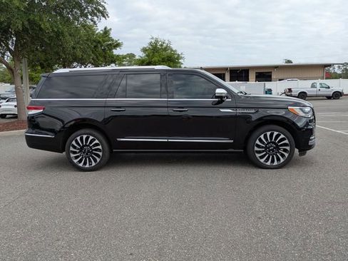 Used 2024 Lincoln Navigator L Black Label image 2