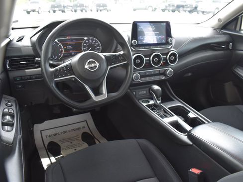 Used 2024 Nissan Sentra SV FWD image 26