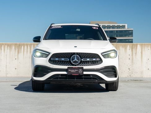 Certified 2021 Mercedes-Benz GLA 250 4MATIC image 2