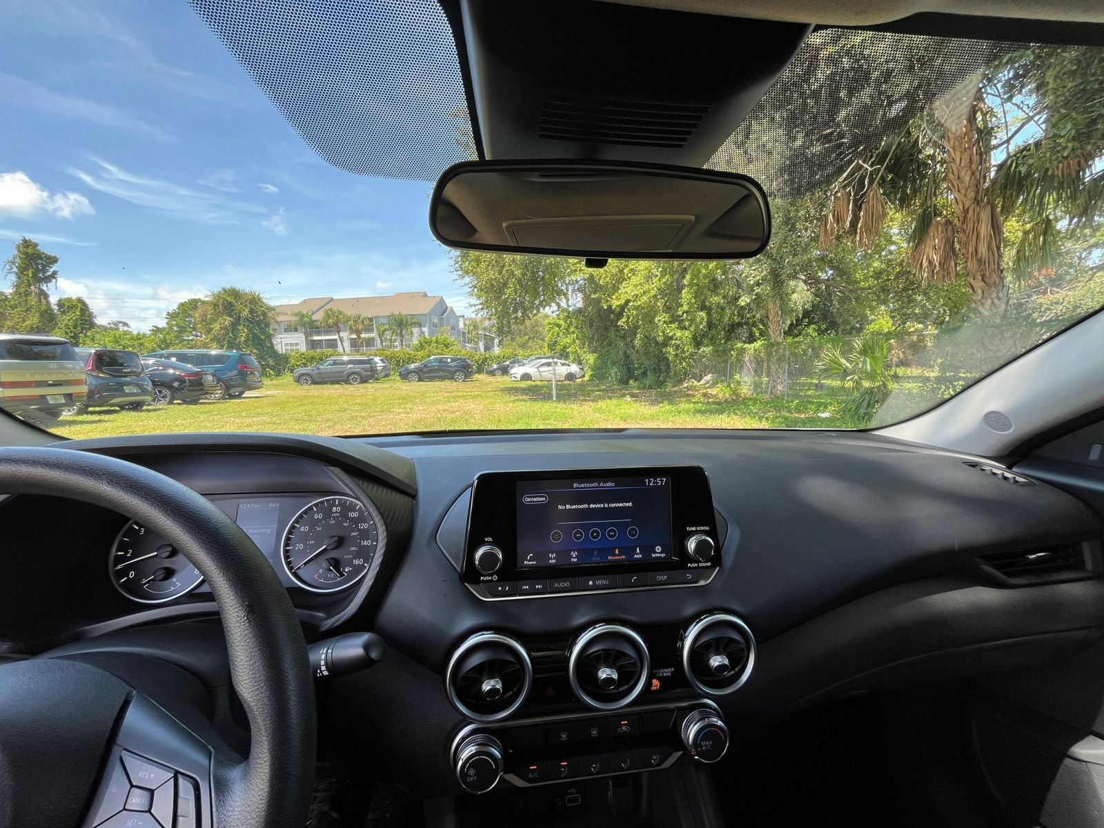 Used 2025 Nissan Sentra S FWD image 32