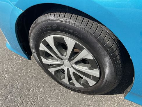 Used 2018 Toyota Prius Prime Premium image 9