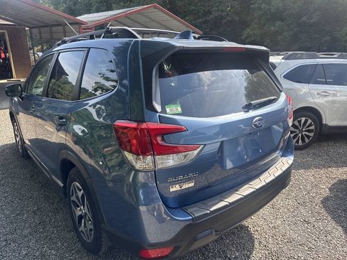 Used 2019 Subaru Forester Premium AWD/4WD image 7
